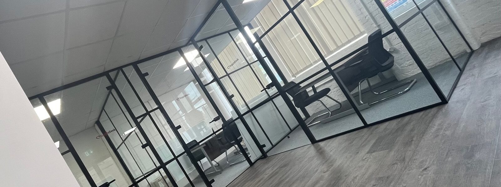 best glass partition companies